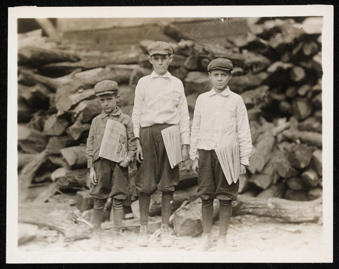 Lewis Wickes Hine, The Davison family, 1312 Tampa Street, William is 14 years old, been selling for 9 years, George 12 years old and Peter 7 years old, Tampa, Florida USA 1913. NMFF.001739