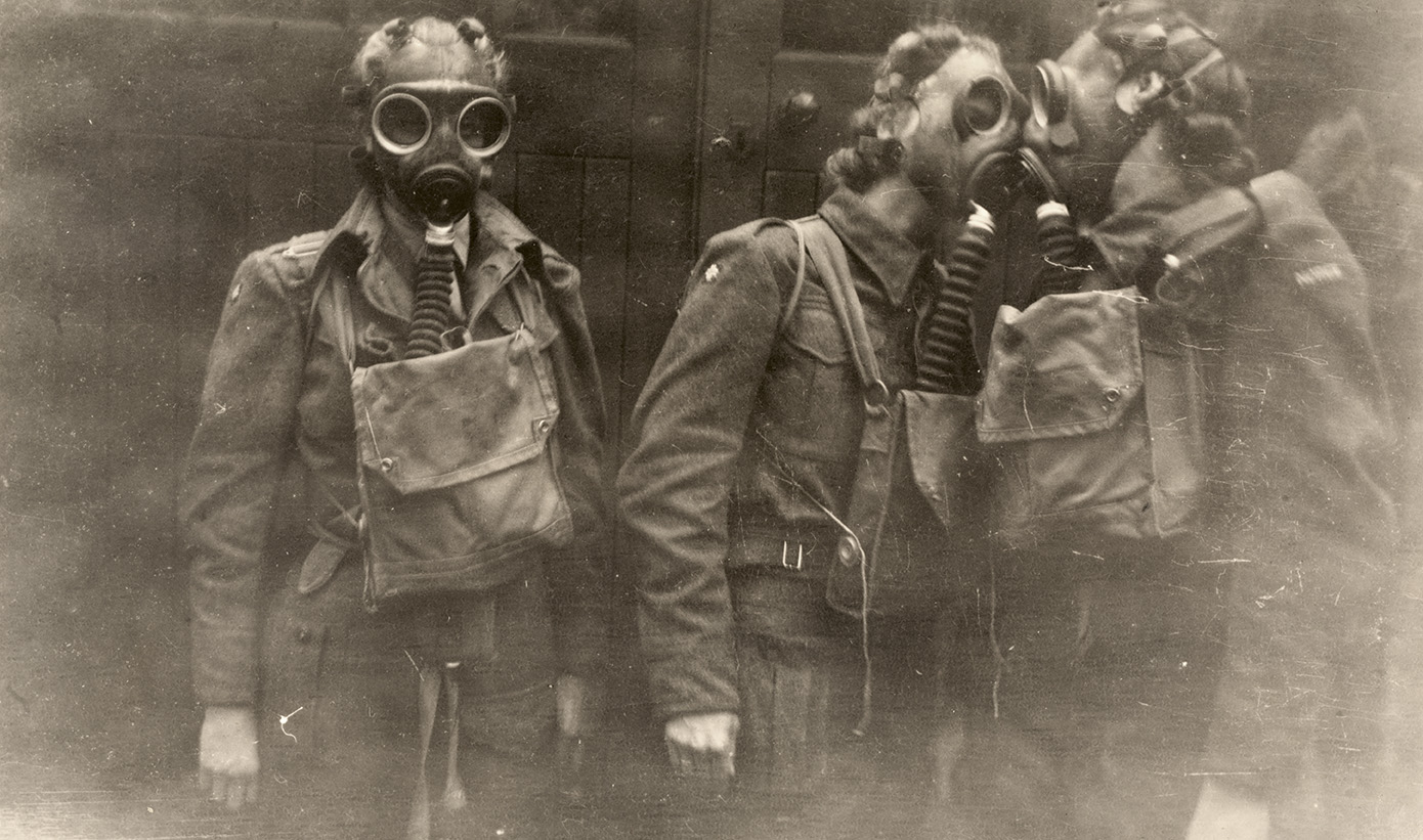 Sissel Lie, Three women with gas masks, around 1942. Collection of Arbeiderbevegelsens arkiv og bibliotek (the Labor Movement's archive and library)