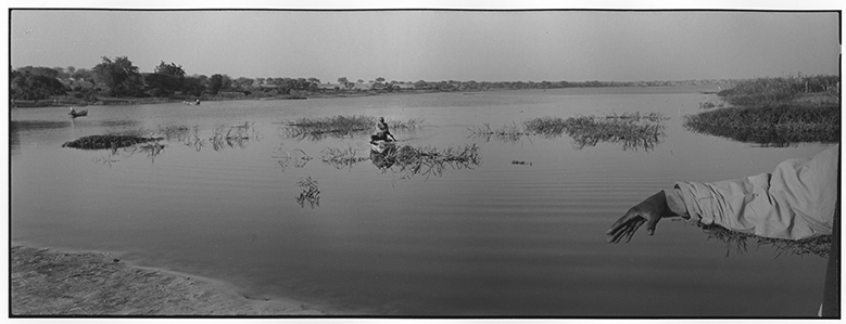 © Rune Eraker, Chad, 2012
A handful of fishermen manoeuvring between rushes and sandbars while they fish, increasingly more despairingly, after small fish, 
on what previously was deep water with large fish and good catches. Now Lake Chad has shrunk to a tenth of what it was not many decades ago.
In fourty years Lake Chad, once one of the world’s largest lakes, has been reduced to 10% of its original size. The drought south of the Sahara also leads to continuous crop failures that threaten millions of people.