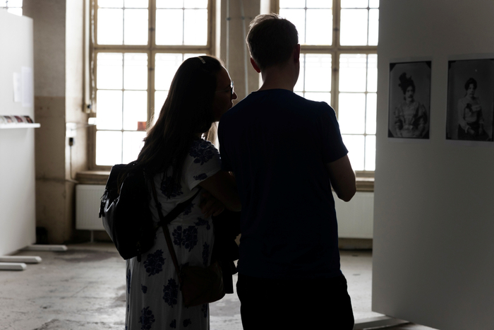 Fra Juryert utstilling på Fotografiets dag 2022 (foto: Ingrid Aas/Preus museum)