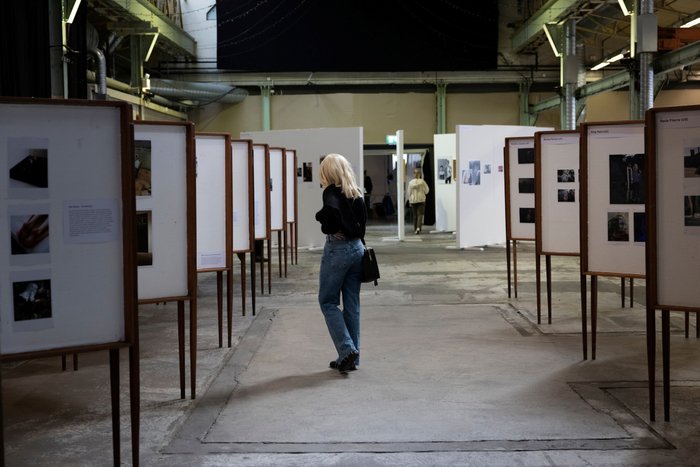Fra Juryert utstilling på Fotografiets dag 2022 (foto: Ingrid Aas/Preus museum)